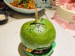 -查特花园美食广场(西单大悦城店)