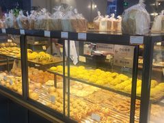 面包甜点陈列柜-BreadTalk面包新语·烘焙蛋糕(海珠丽影广场店)