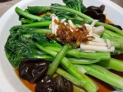 白灼菌菇菜心-新白鹿餐厅(金鹰新街口店)