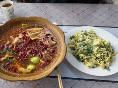 -青海特色美食小炒炕锅牦牛肉火锅