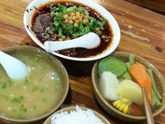 -朱大嘴肥肠血旺(福字街店)