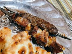 -烤肉小伙烤肉店