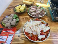 -黔二妞地摊火锅(龙华清湖店)