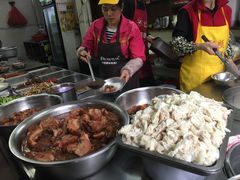 -肥佬良扣肉粉面店(梧州总店)