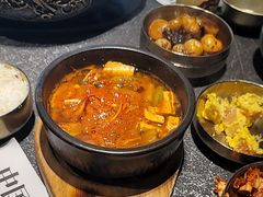 -草家酱蟹炭火烤肉店(珲春南路二店)