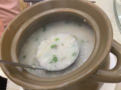 招牌鱼茸粥-轩记海鲜餐厅·四十五年老字号·经典粤菜(西区彩虹店)