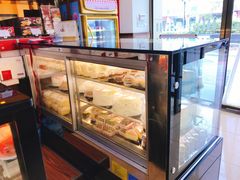 -红宝石·鲜奶小方·海派西点房(丰庄店)