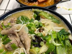 -肥汁米蘭香港米线(长宁来福士店)