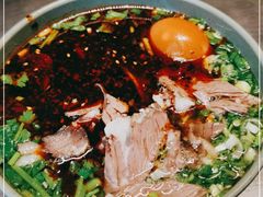 -臻老板牛肉面(光华路SOHO店)