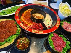 -宽巷子成都火锅(南站店)
