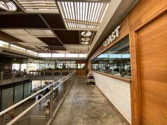 -ROAST coffee & eatery