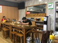 大堂-秦园小笼(东湖塘店)