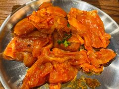 -明洞阿姨·韩式酱蟹烤肉·创意料理(三元桥店)