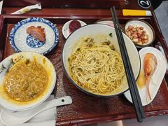 -百年老字号·观振兴蟹黄面·三虾面·苏式面(观前街富仁坊巷店)