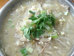 -雪乡人家东北菜·铁锅炖一切(高斯路店)