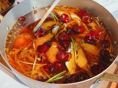 赫本一锅鱼-金海华·Winsun玲珑国际·赫本时光(园区金鸡湖店)