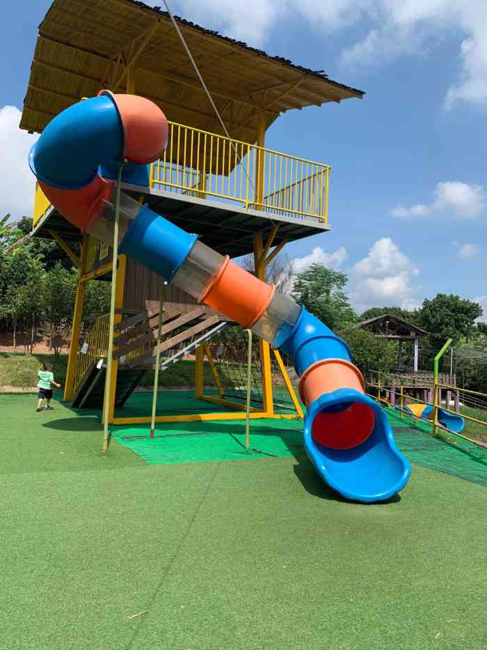 格林东庄营地-"可喂多种小动物起码有十种,孩子很喜欢,相.