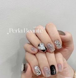 -初心纹眉洗眉·美睫专业店