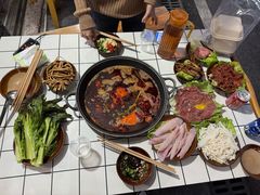 -重庆故事姊妹老火锅(财经学院店)