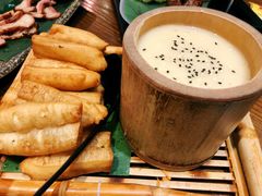 稀豆粉油条-福照楼汽锅鸡·云南菜(护国路店)