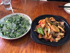 -胡子饮食店