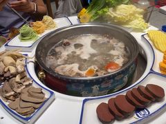 -羊来顺冰煮鲜羊 铁锅烀羊肉(中央大街店)