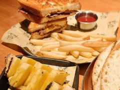 -半吨 Halfton&Friends(车公庙店)