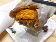 蛋黄烧麦-吉祥馄饨(上海新上大店)