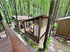 -林间山庄