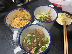 -山城盅盅面