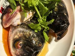 -忘情水鱼头·鲜鱼火锅(滨江中路店)