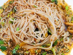 -啊墨江牛烂烀米线
