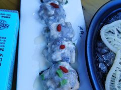 -老牌坊云南鱼豆花火锅(哈西万达店)