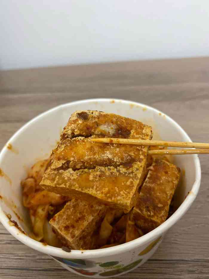 云水油泼臭豆腐(丽新路店)-"[愉快][愉快]位置在丽新路上,丽春路口.