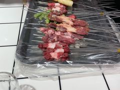 -喜悦小串丹东小黄牛海鲜烧烤大排档(民主广场店)