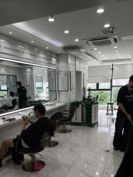 -镁连社·美联社