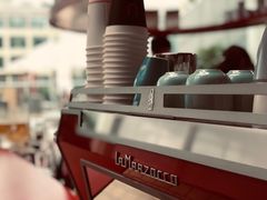 -UNI UNI(环亚凯瑟琳店)