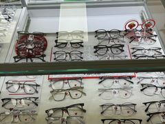 -潘多拉眼镜·蔡司依视路明月(潘家园店)