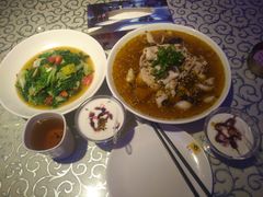 -巴特餐饮6加1音乐餐吧·新疆菜