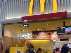 -麦当劳(深圳北站B2检票口楼上)