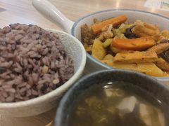 山城麻辣素香锅-轻蔬不用等·素食(江苏路店)