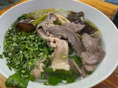 -越洋肖氏老米线(杨家坪店)