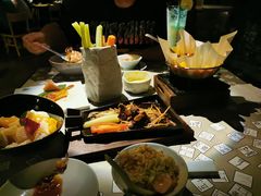 笔筒色拉-穹六人间 people 6(岳阳路店)