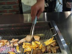 -马路牙子地桌烤肉(工体店)