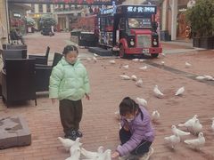 -王府井奥莱临潼小镇(临潼店)