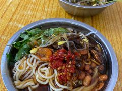 -灵山卢梅燕粉店