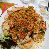 结果出品有惊喜。烧鹅皮脆肉香。阿拉斯加长脚蟹口味略淡