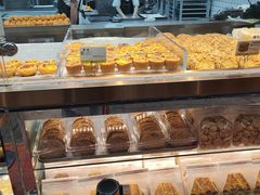 面包甜点陈列柜-鲍师傅糕点(国金街店)