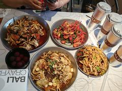 -巴厘龙虾·榜首油焖大虾(音乐学院·沿江酒馆店)