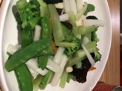 -小镇大厨新概念复合中餐厅(万达广场大连高新店)